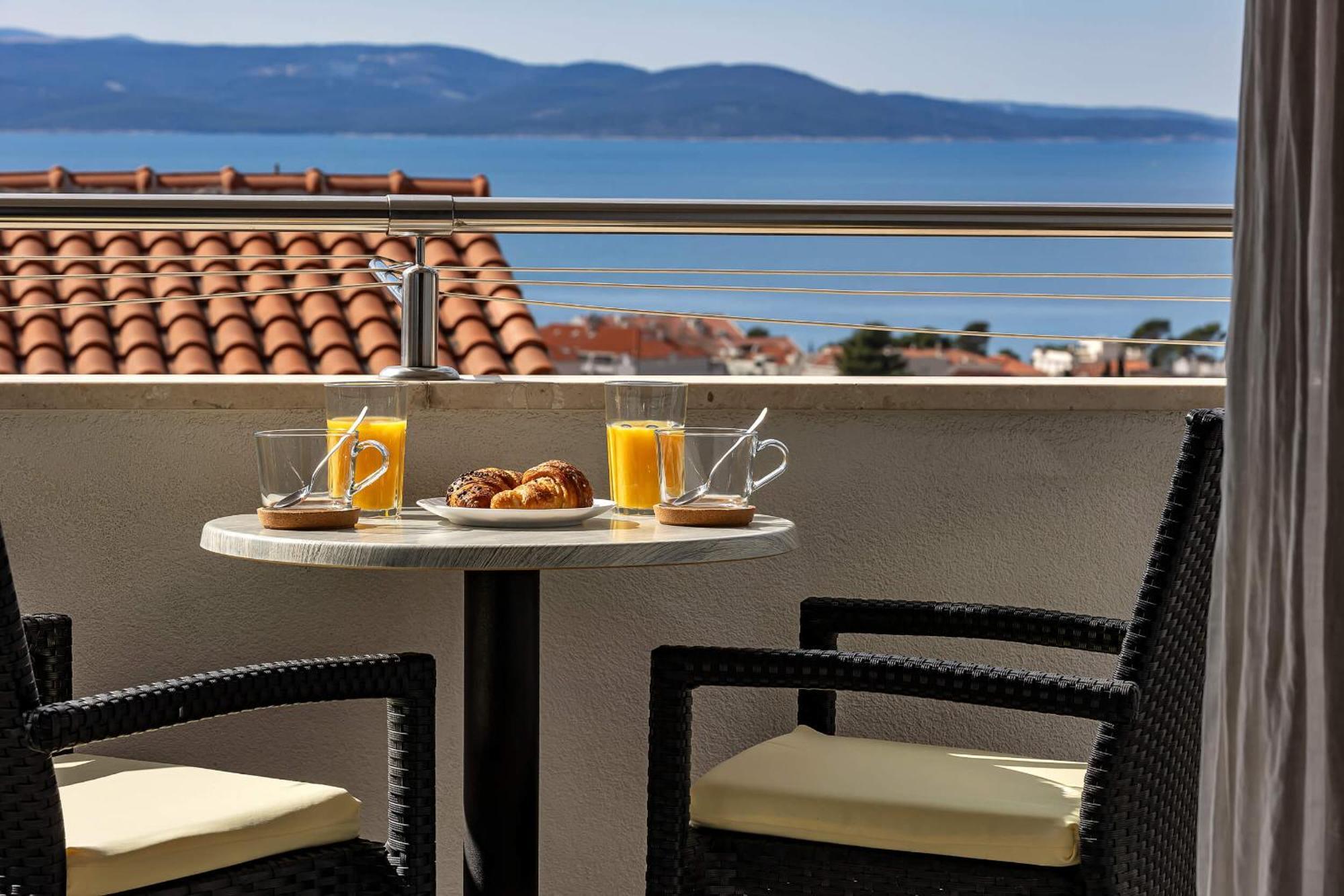 Blue Dream Apartment Makarska Exterior photo