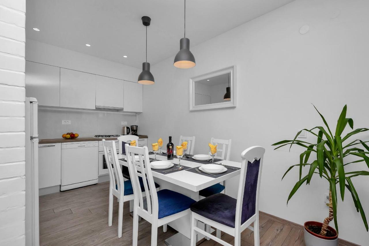 Blue Dream Apartment Makarska Exterior photo