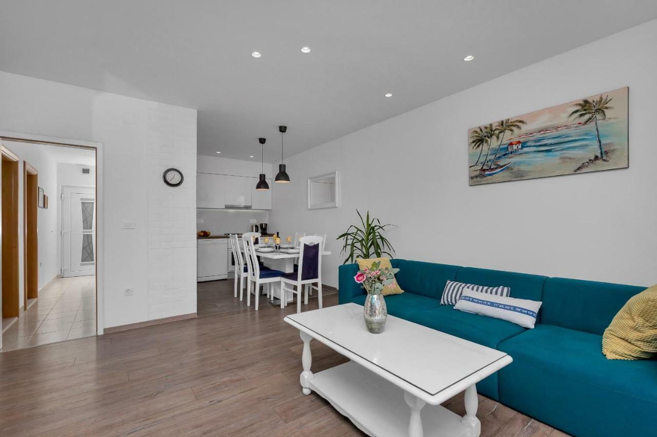 Blue Dream Apartment Makarska Exterior photo