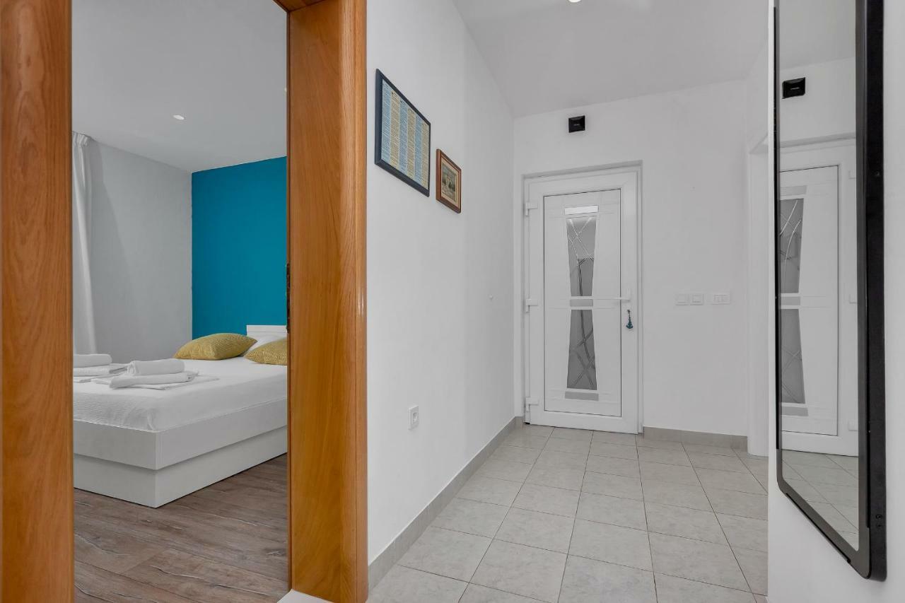 Blue Dream Apartment Makarska Exterior photo
